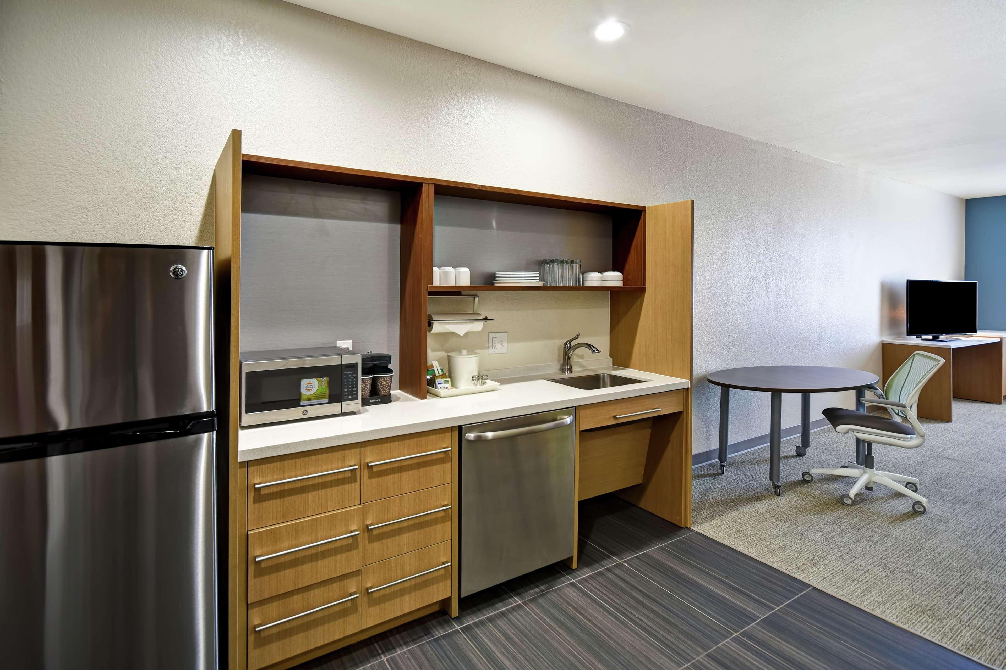 Home2 Suites By Hilton Oklahoma City Airport Buitenkant foto