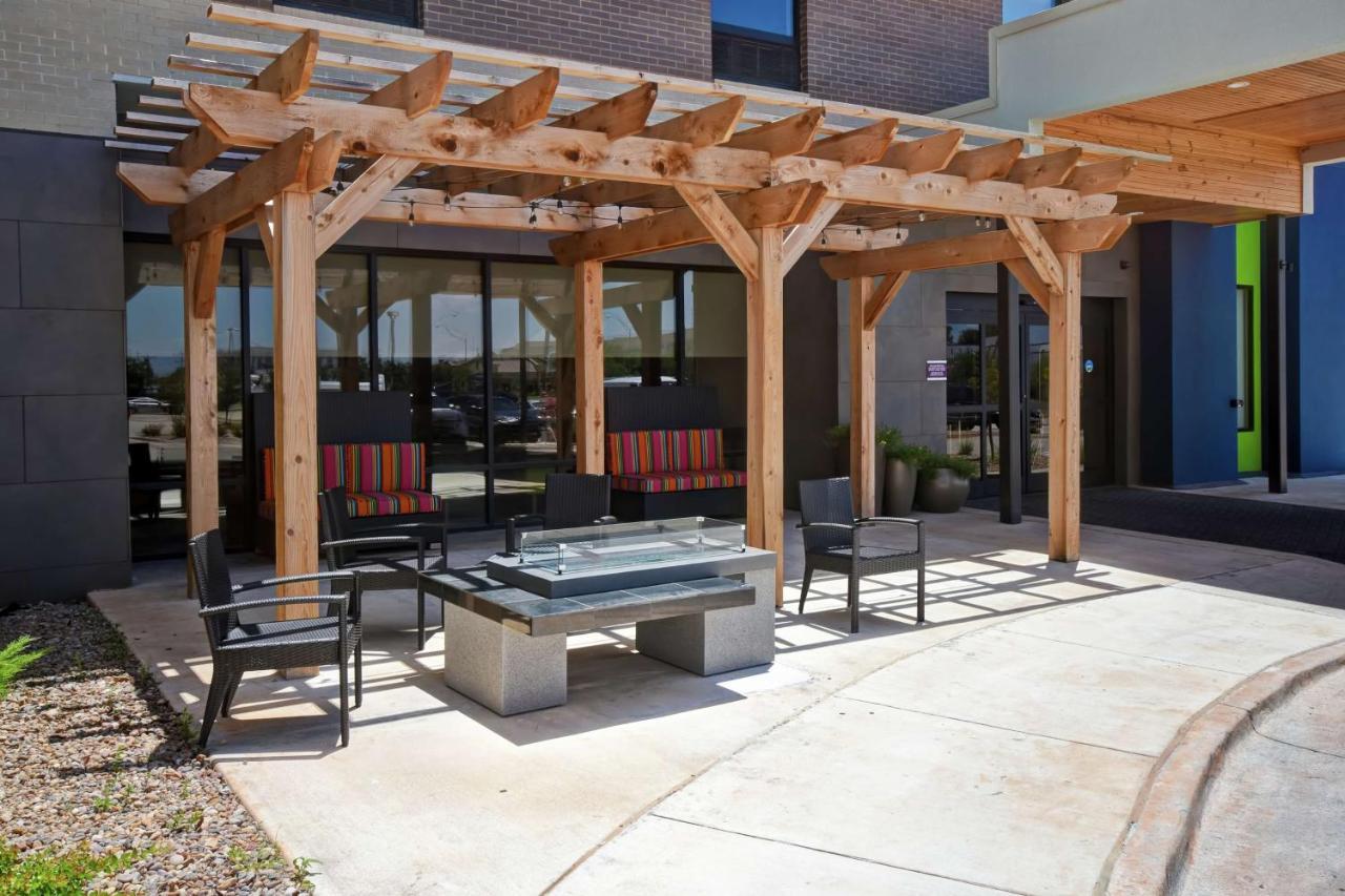 Home2 Suites By Hilton Oklahoma City Airport Buitenkant foto